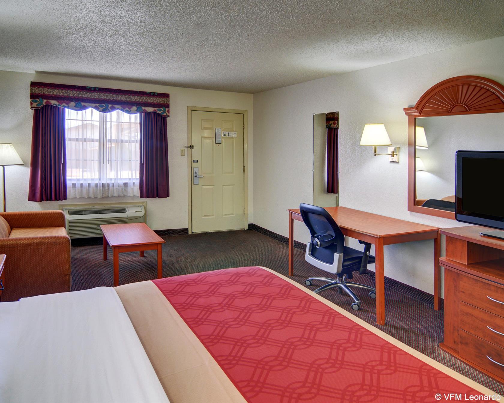 Super 8 By Wyndham Decatur Texas Otel Dış mekan fotoğraf